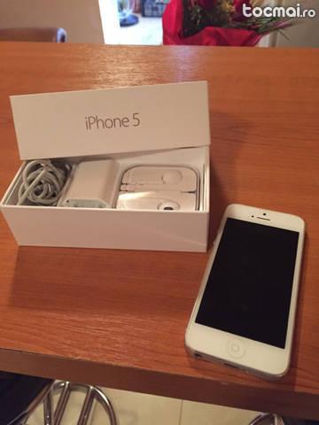 iPhone 5 - 16 GB - Functioneaza impecabil