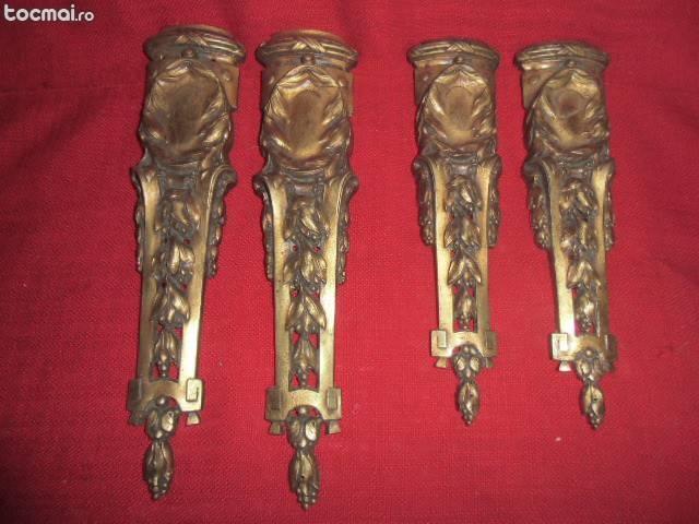 Vechi set 4 bucatii ornamente bronz masiv pentru mobila