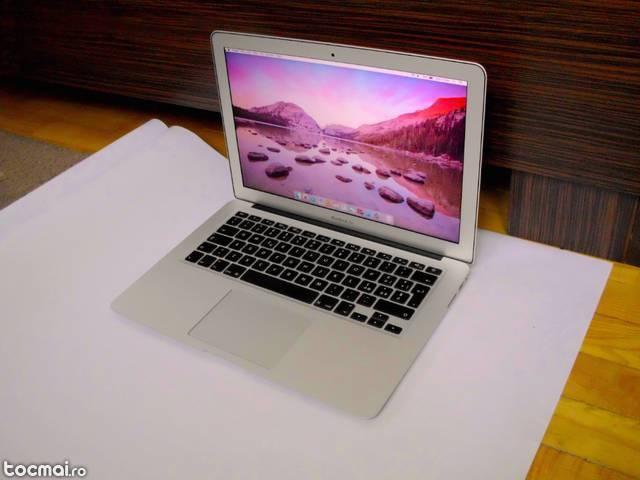 Apple Macbook AIR, Intel Core I5, 4GB RAM, 256SSD