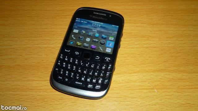 Blackberry 9320