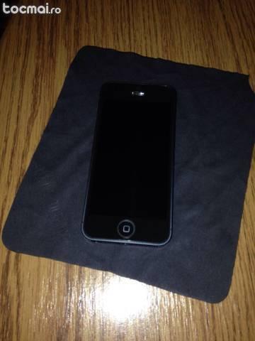 iPhone 5 Black Neverlocked 16 gb