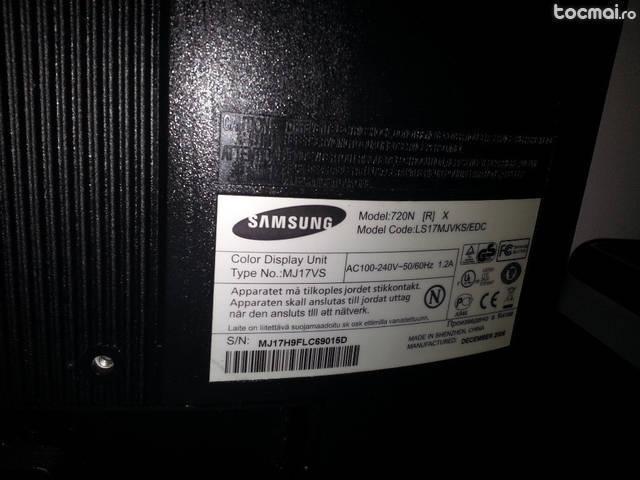 Monitor LCD Samsung 720N, 17