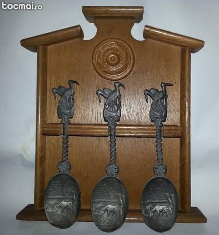 Set decorativ cu 3 linguri din zinc sup. lemn 31cm/ 26cm