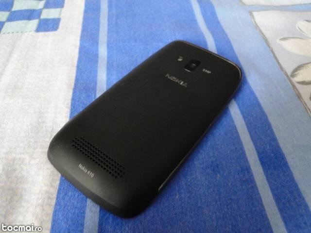 Nokia Lumia 610 (nou) si Iphone 3GS 32GB