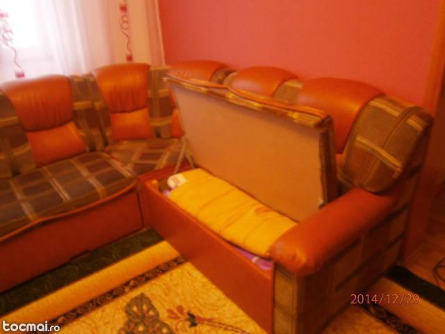 canapea coltar sufragerie