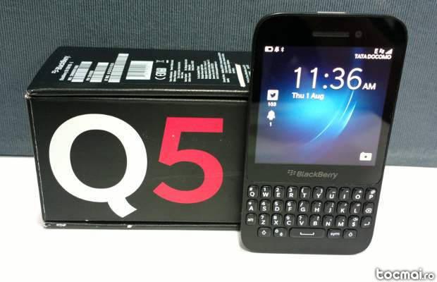 BlackBerry Q5 smartphone performant cu gps BB 4G