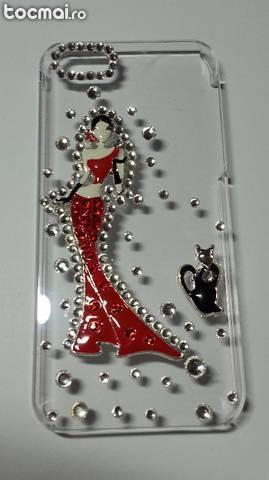 Carcasa iphone 5 5s lady in red cu cristale gen swarovski