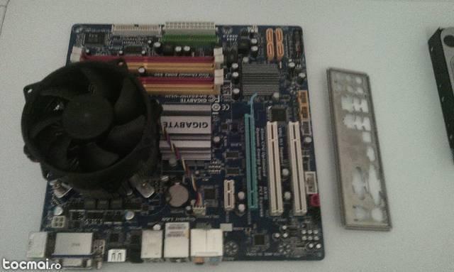 Kit placa de baza cu procesor Quad core Q6600 / 2. 40 ghz