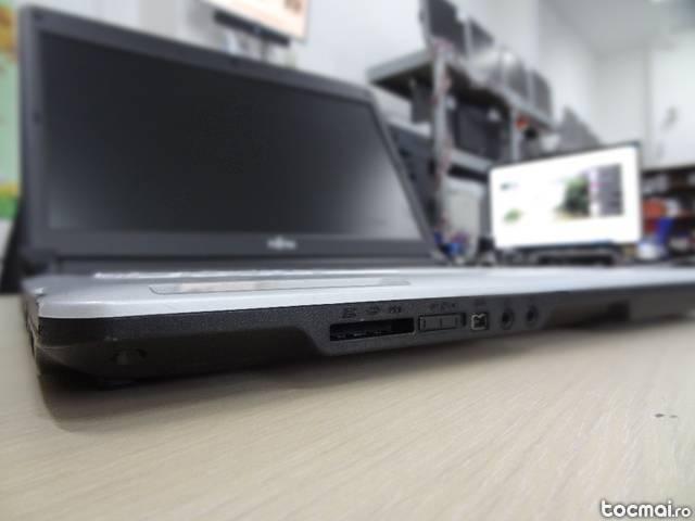 Laptop fujitsu s710 i3 m370 2. 40 x4, 4gb ddr3, 250gb hdd, 14''
