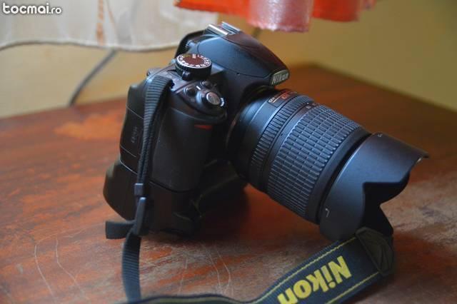 Nikon D3100 +obiectiv 18- 105+grip +2 Acumulatori Nikon