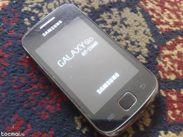 Samsung Galaxy Gio S5660 este un smartphone low- end