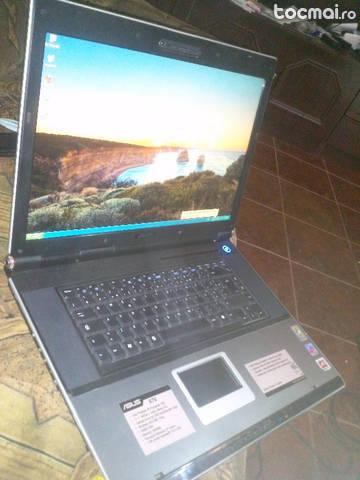 Laptop Asus A7V