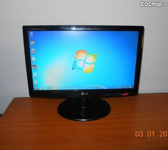 Monitor LCD LG Flaton 19 Inch