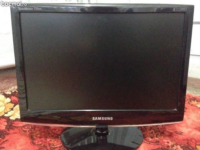 Monitor samsung 733 lcd impecabil