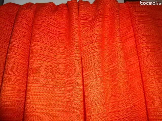 draperii portocalii