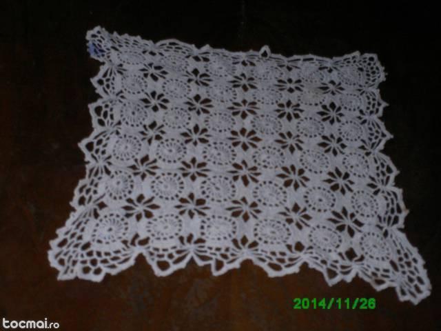 Mileu macrame fin si delicat