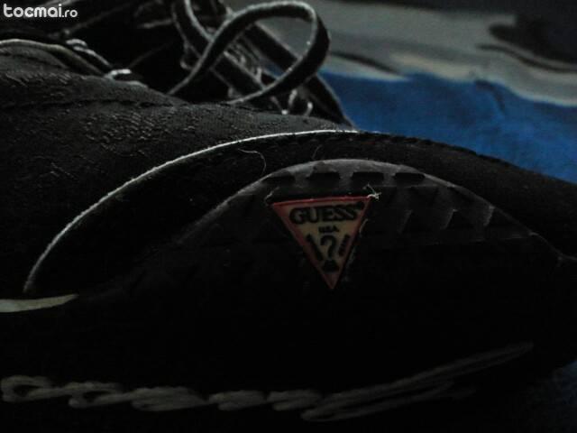 Pantofi sport Guess