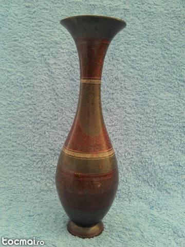 Vaza din bronz India