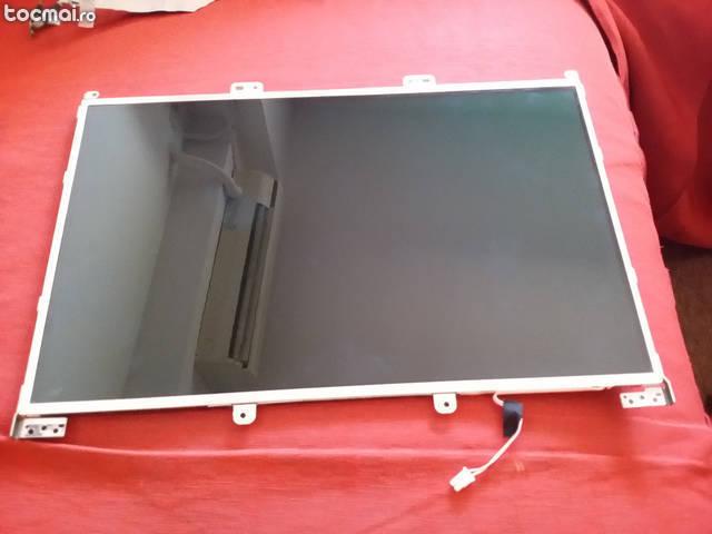 Display Laptop 15'4 + Cablu panglica display