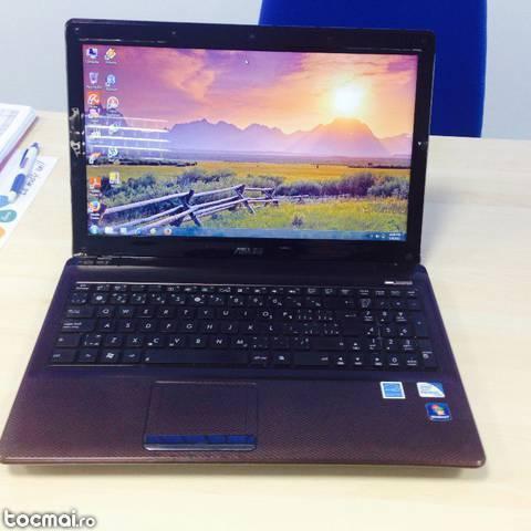 Laptop K52F impecabil