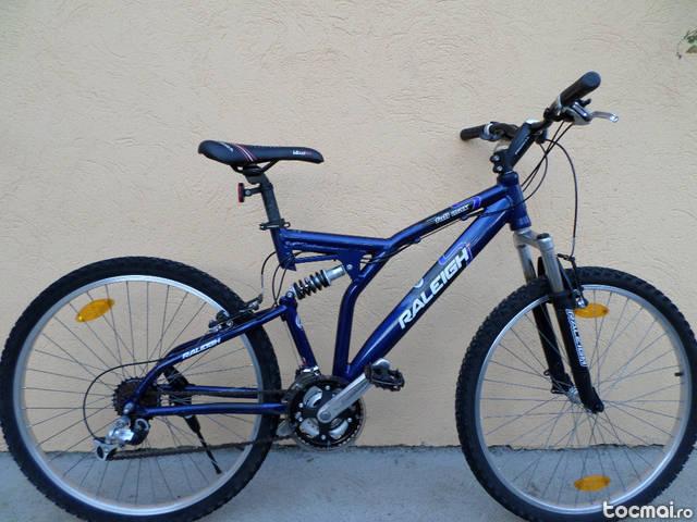Bicicleta mountain bike Raleigh aluminiu, roti 26 inch