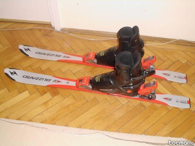 Schiuri / ski 1 m impreuna cu clapari mariema 34- 35