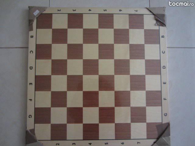 Tabla de sah din lemn 52 x 52 cm