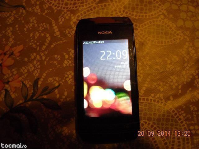 Nokia 305