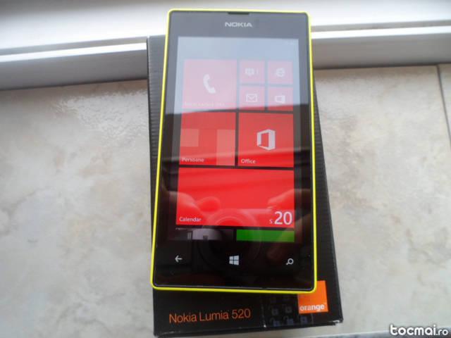 Nokia Lumia, 5 megapixeli, 520