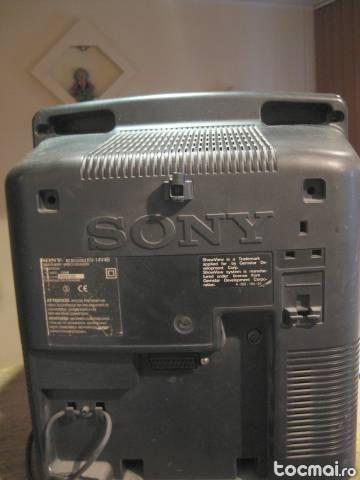 Tv Sony 37cm(CRT)+videorecorder+telecomanda