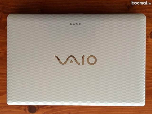 Laptop sony vaio vpceh2c1e/ w