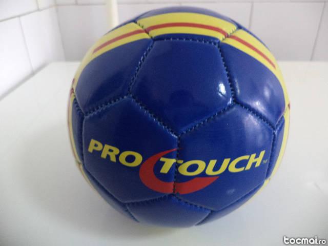 Minge mica pro touch force , size 1 .