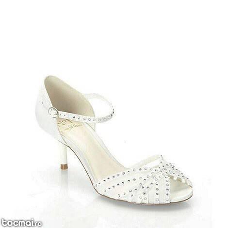 Rochie de mireasa white lady+ voal + pantofi