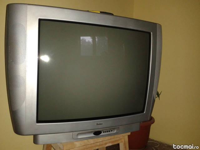 Televizor color tevion 68 cm