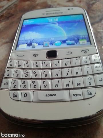 Blackberry bold 9900