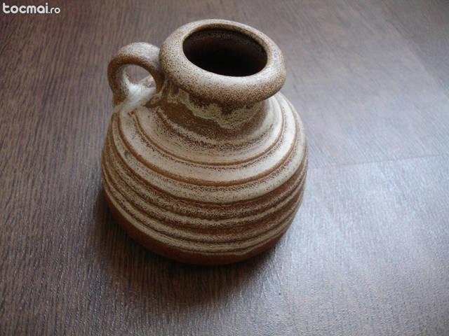 vaza ceramica