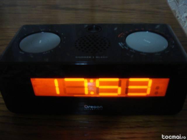 Oregon radio cu ceas
