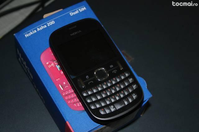 Nokia Asha200 Dual SIM la cutie