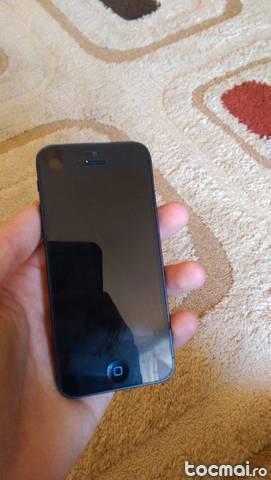 iPhone 5 16 gb black neverlocked cu accesoriile originale