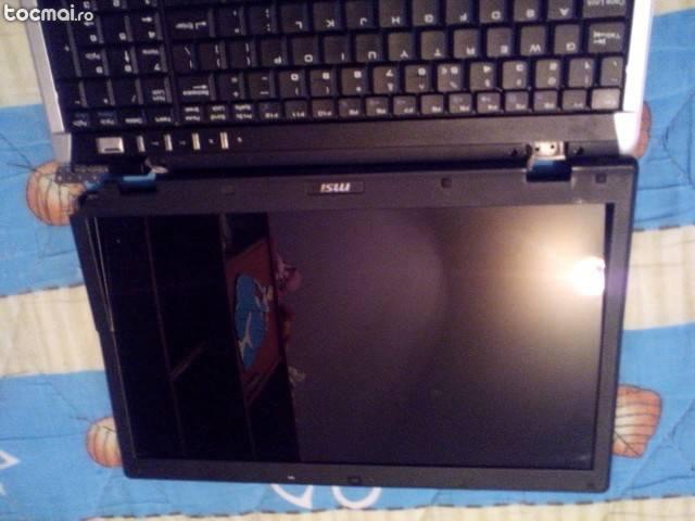 Laptop Msi CX500