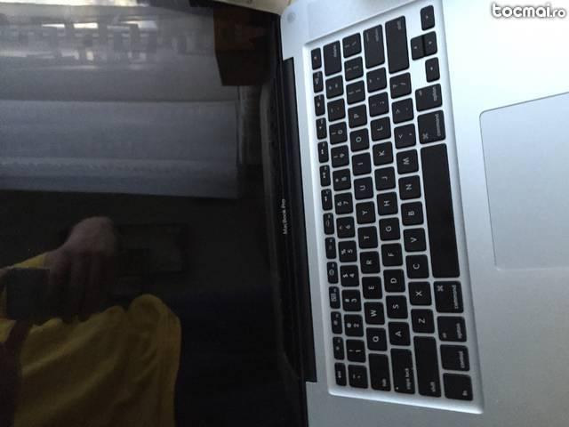 MacBook Pro 15, 4 Inch mid. 2010