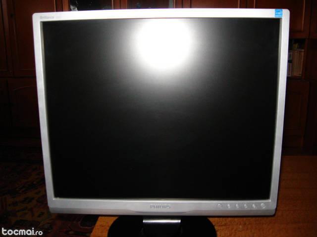 Monitor LCD Philips Brilliance 190s foarte putin folosit