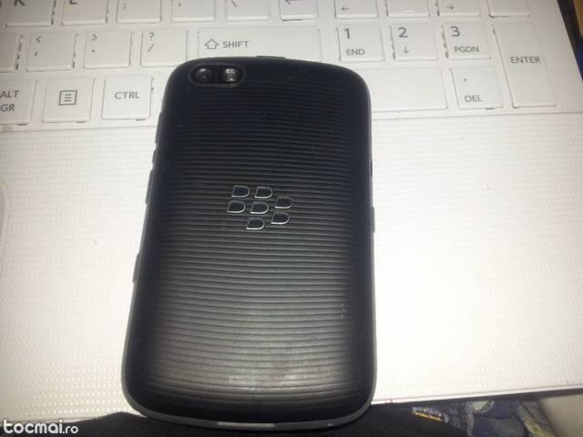telefon mobil blackberry 9720