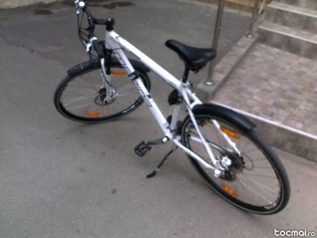 Bicicleta MERIDA CROSSWAY STRIKER nu cube, trek, univega