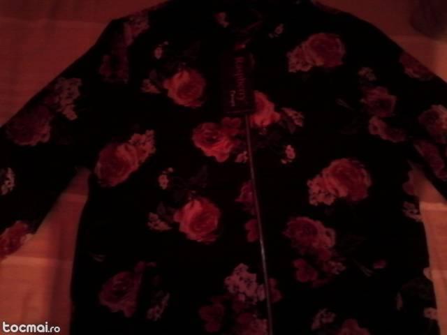 Bluza de dama cu imprimeu floral si fermoar Raspberry