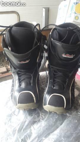 Boots snowboard marca L4Y