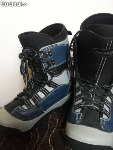 Boots snowboard marca Project mar. 36