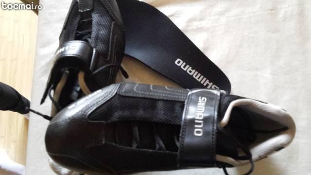 Pantofi Shimano sosea cu placute SPD shimano SM- SH51