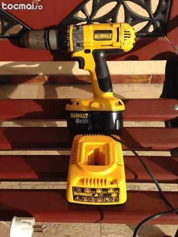 Filetanta cu percutie dewalt 18v