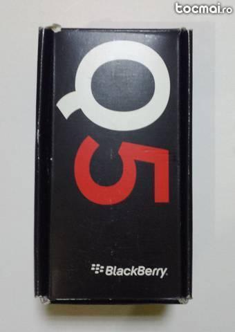 Blackberry q5 white (alb) nou! sigilat! necodat!